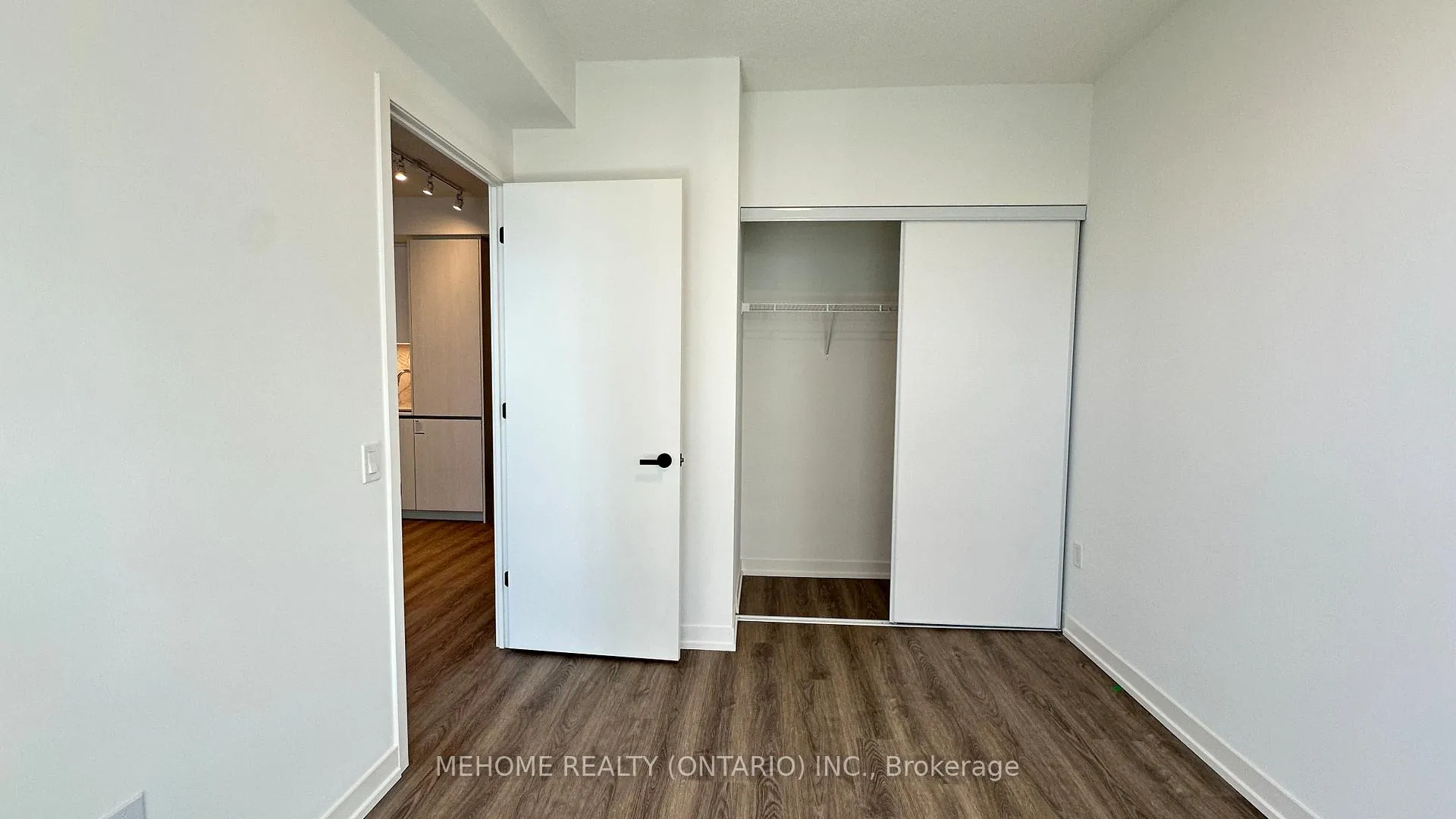 Photo 4 of Unit 3915, 8 Interchange Way, Vaughan, Vaughan Corporate Centre — HOMEH