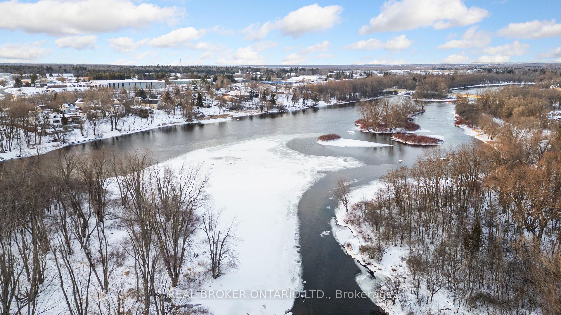 Photo 38 of 62 Princess Street, Carleton Place — HOMEH