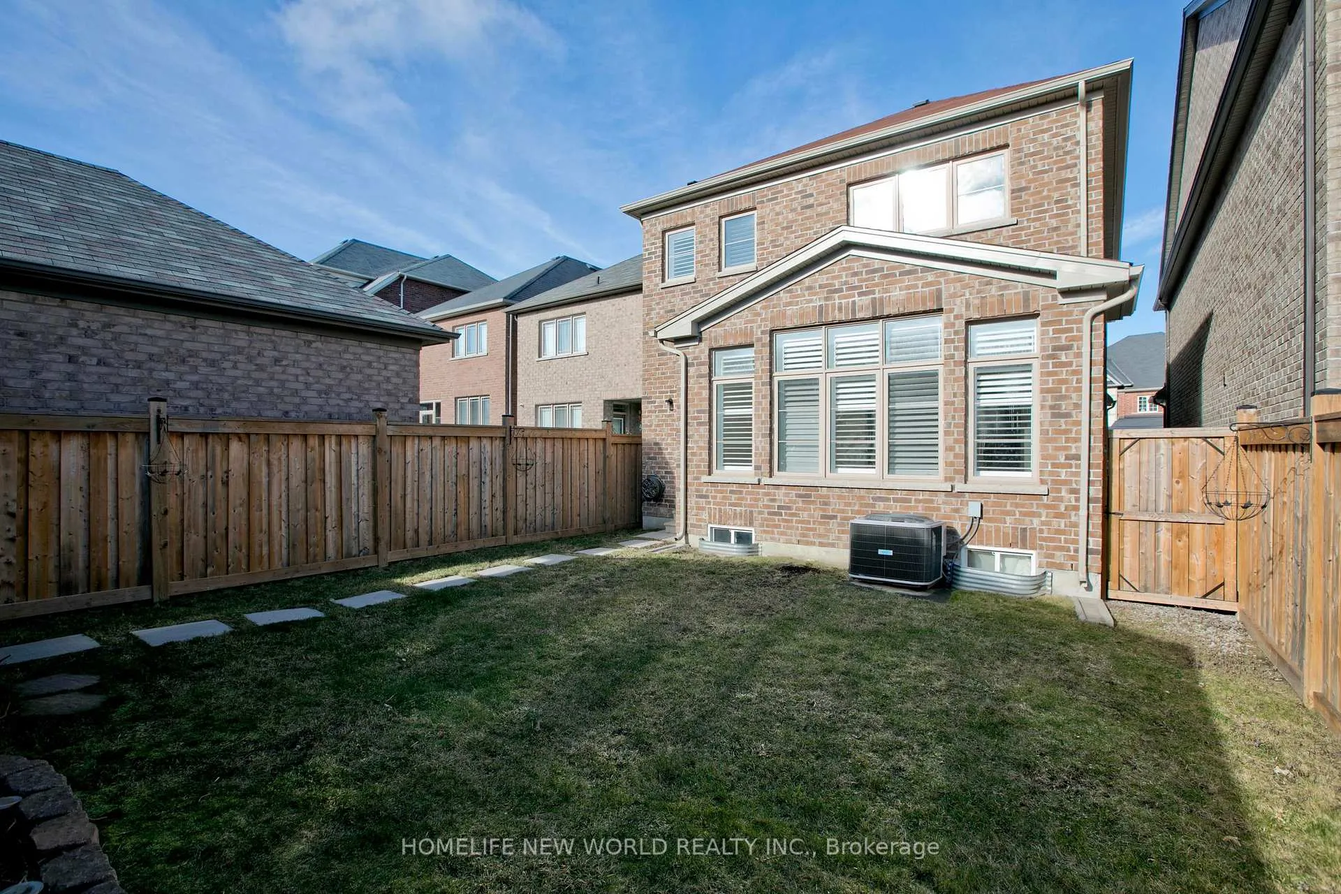 Photo 37 of 25 Saddlebrook Drive, Markham, Cornell — HOMEH