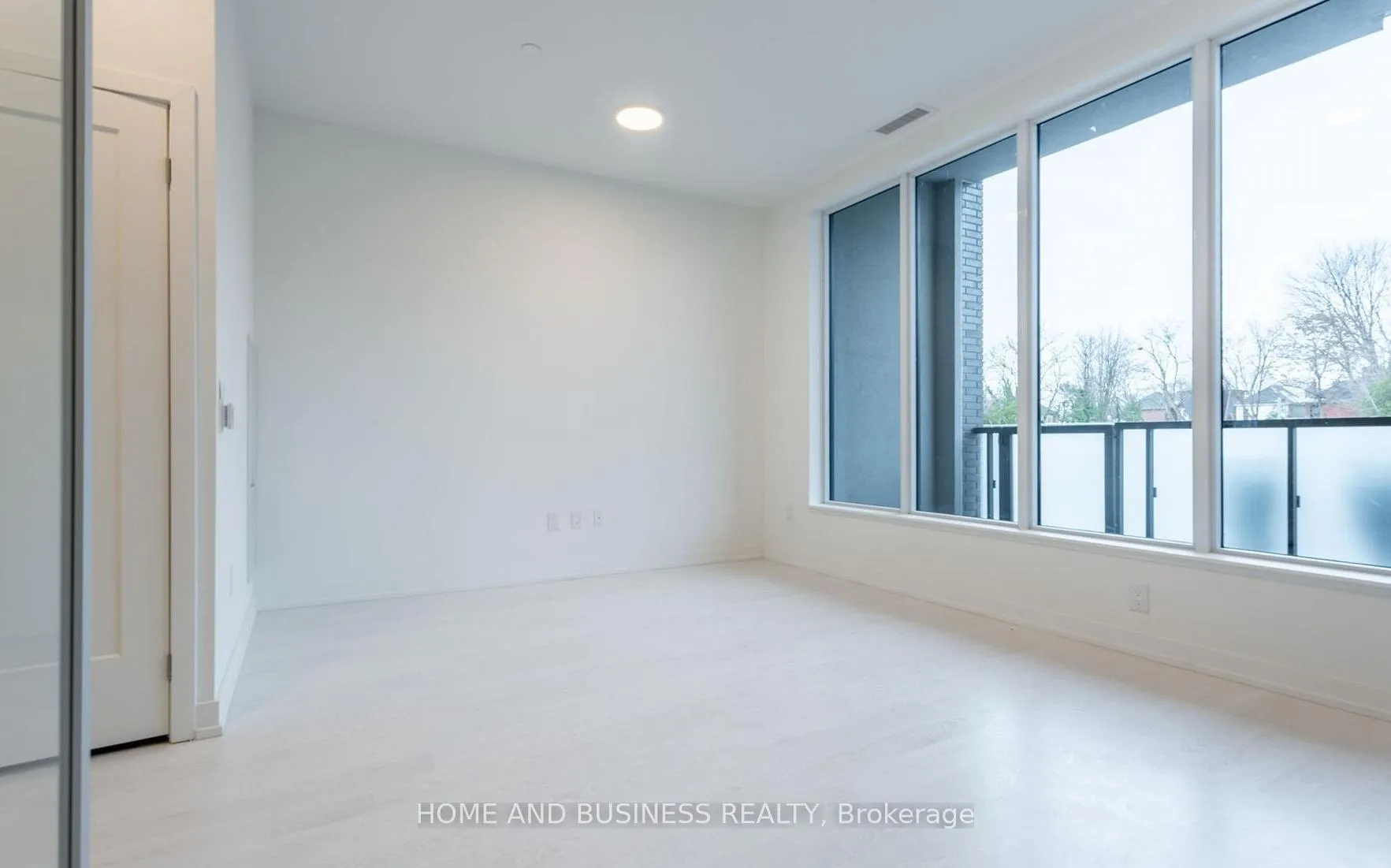Photo 10 of Unit 104, 415 Main Street W, Hamilton, Kirkendall — HOMEH