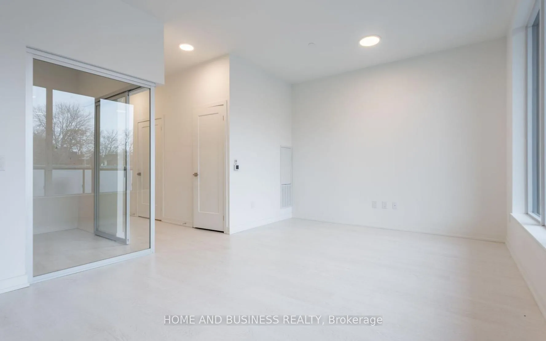 Photo 12 of Unit 104, 415 Main Street W, Hamilton, Kirkendall — HOMEH