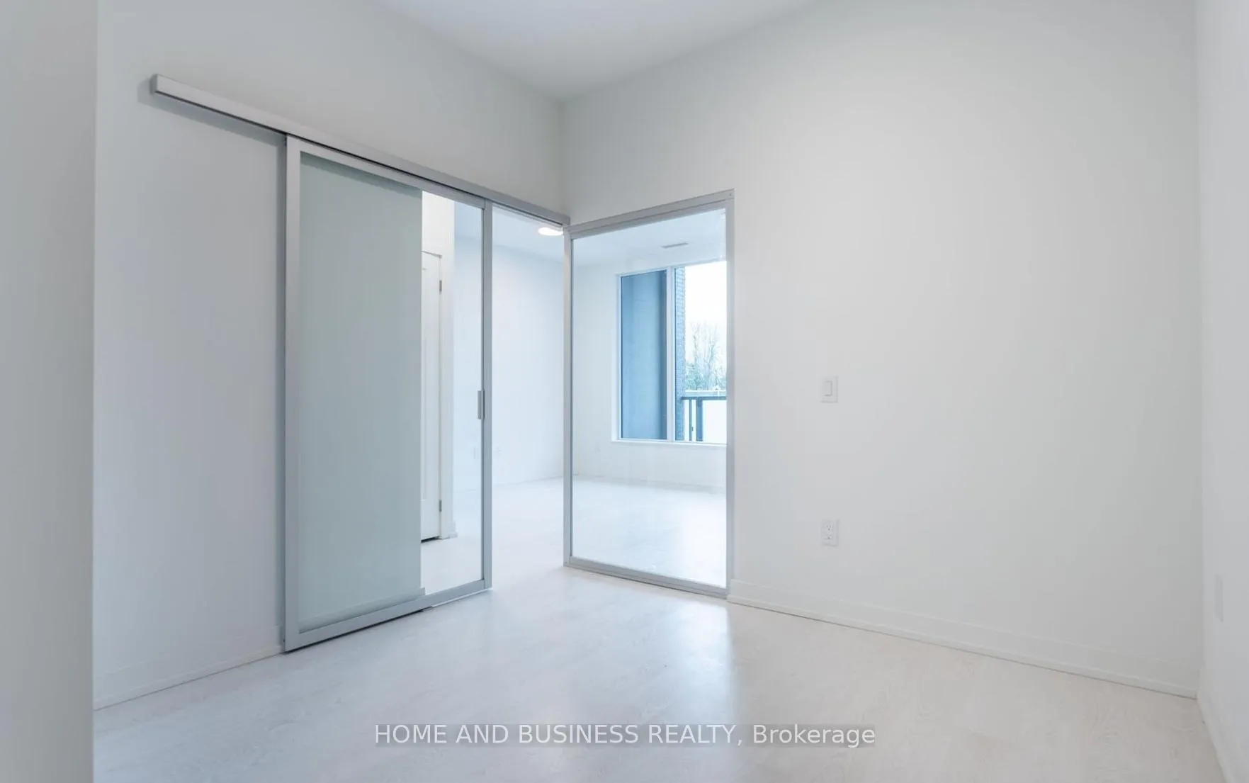 Photo 15 of Unit 104, 415 Main Street W, Hamilton, Kirkendall — HOMEH