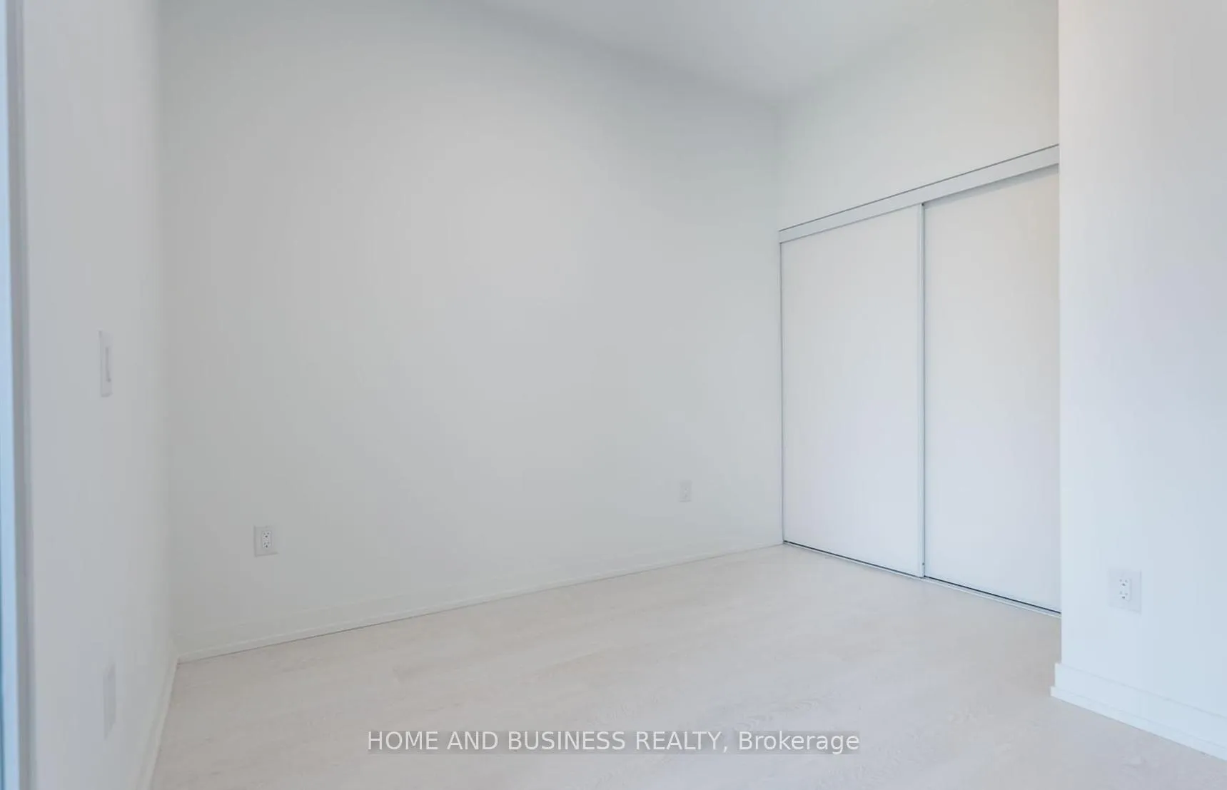 Photo 20 of Unit 104, 415 Main Street W, Hamilton, Kirkendall — HOMEH