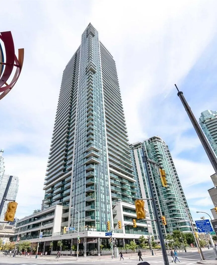 Front of Unit 1203, 33 Bay Street