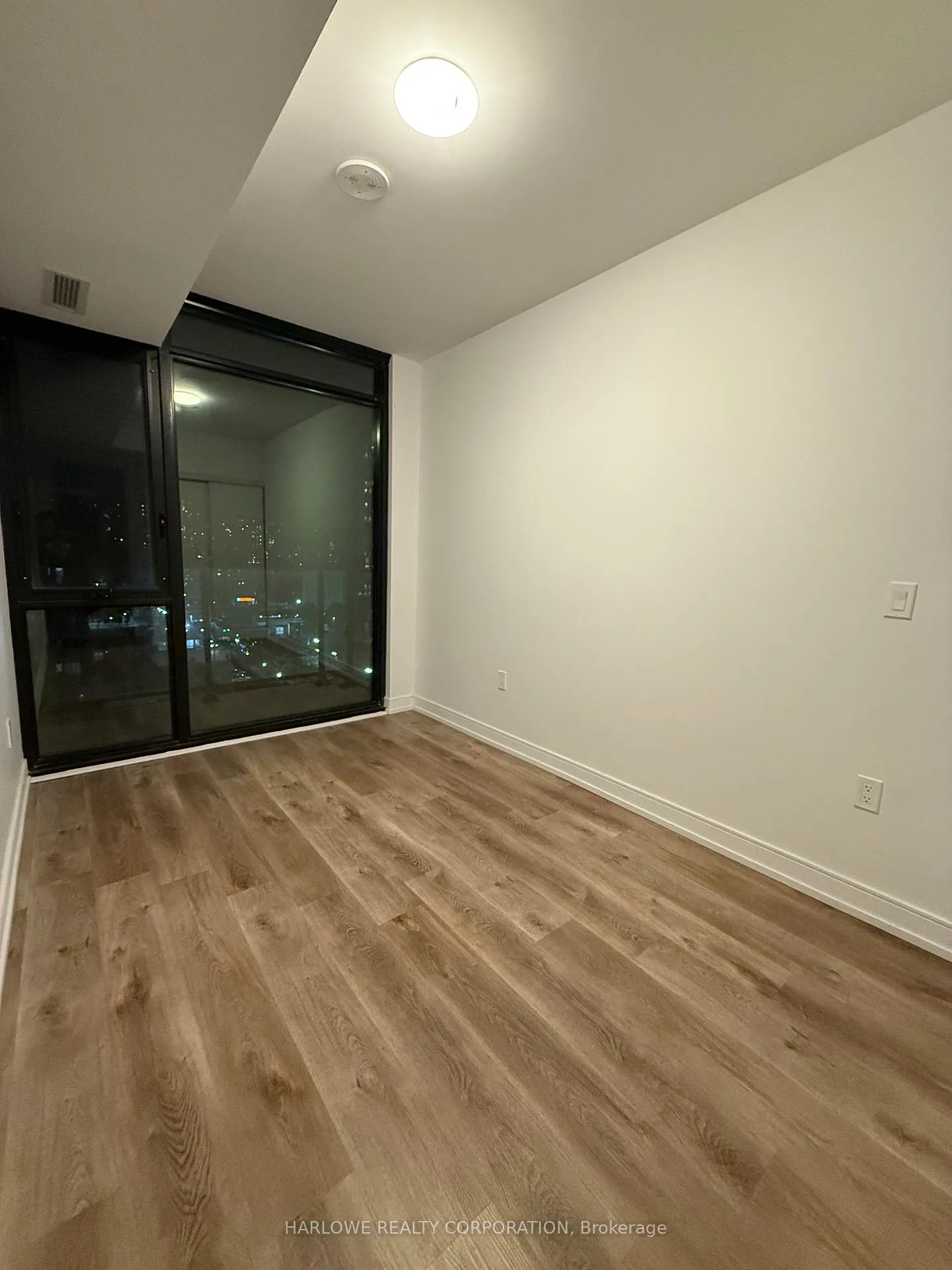 Photo 10 of Unit 1207, 1 Jarvis Street, Hamilton, Beasley — HOMEH