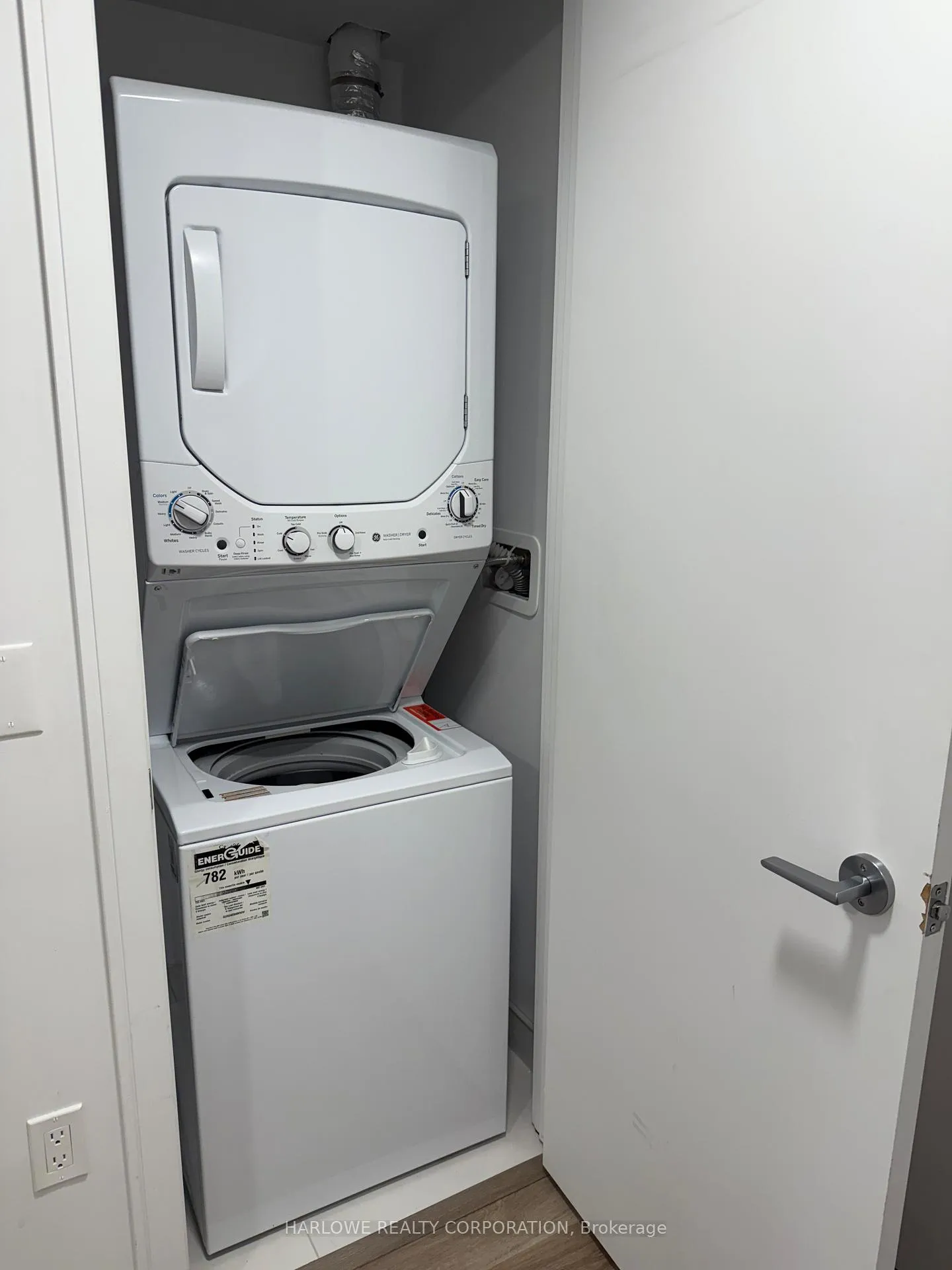 Photo 12 of Unit 1207, 1 Jarvis Street, Hamilton, Beasley — HOMEH