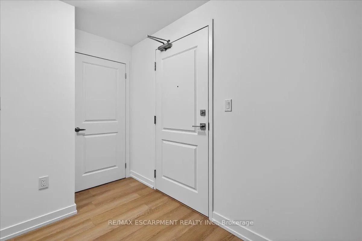 Photo 7 of Unit 428, 470 Dundas Street E, Hamilton, Waterdown — HOMEH