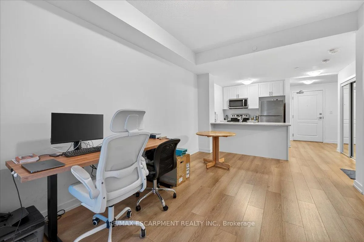Photo 14 of Unit 428, 470 Dundas Street E, Hamilton, Waterdown — HOMEH