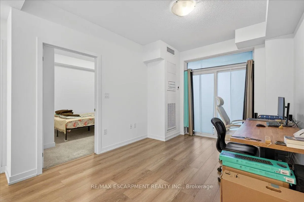 Photo 15 of Unit 428, 470 Dundas Street E, Hamilton, Waterdown — HOMEH