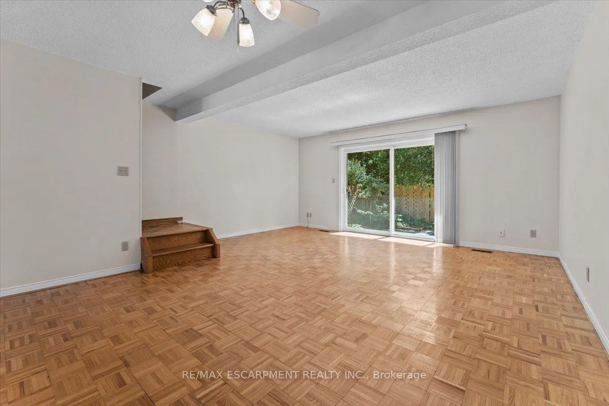 Photo 9 of Unit 4, 77 Linwell Road, St. Catharines, Lakeport — HOMEH