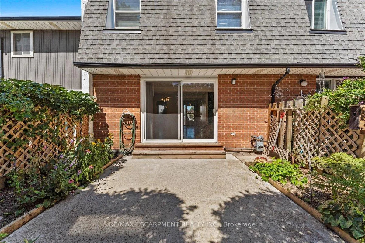 Photo 32 of Unit 4, 77 Linwell Road, St. Catharines, Lakeport — HOMEH