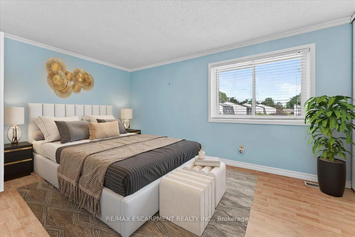 Photo 37 of Unit 4, 77 Linwell Road, St. Catharines, Lakeport — HOMEH