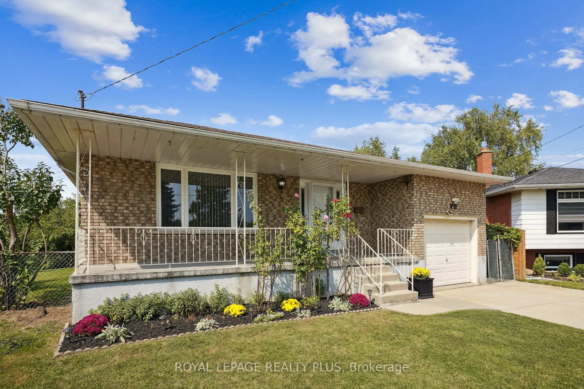 Photo 3 of 40 Forest Hill Crescent, Hamilton, Red Hill — HOMEH