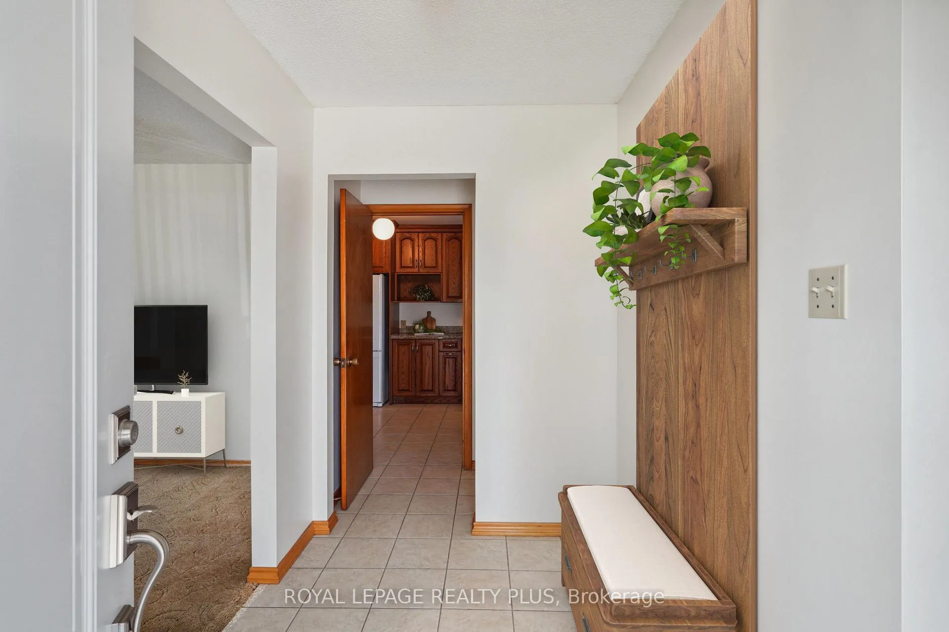Photo 4 of 40 Forest Hill Crescent, Hamilton, Red Hill — HOMEH