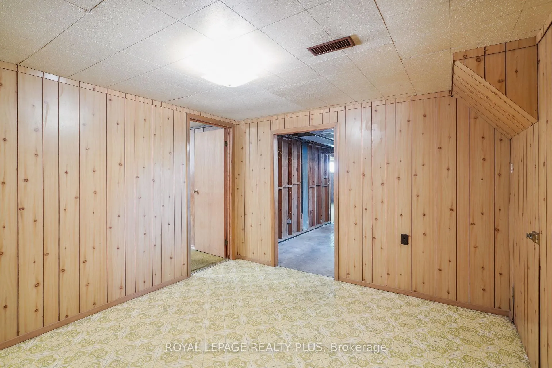 Photo 25 of 40 Forest Hill Crescent, Hamilton, Red Hill — HOMEH