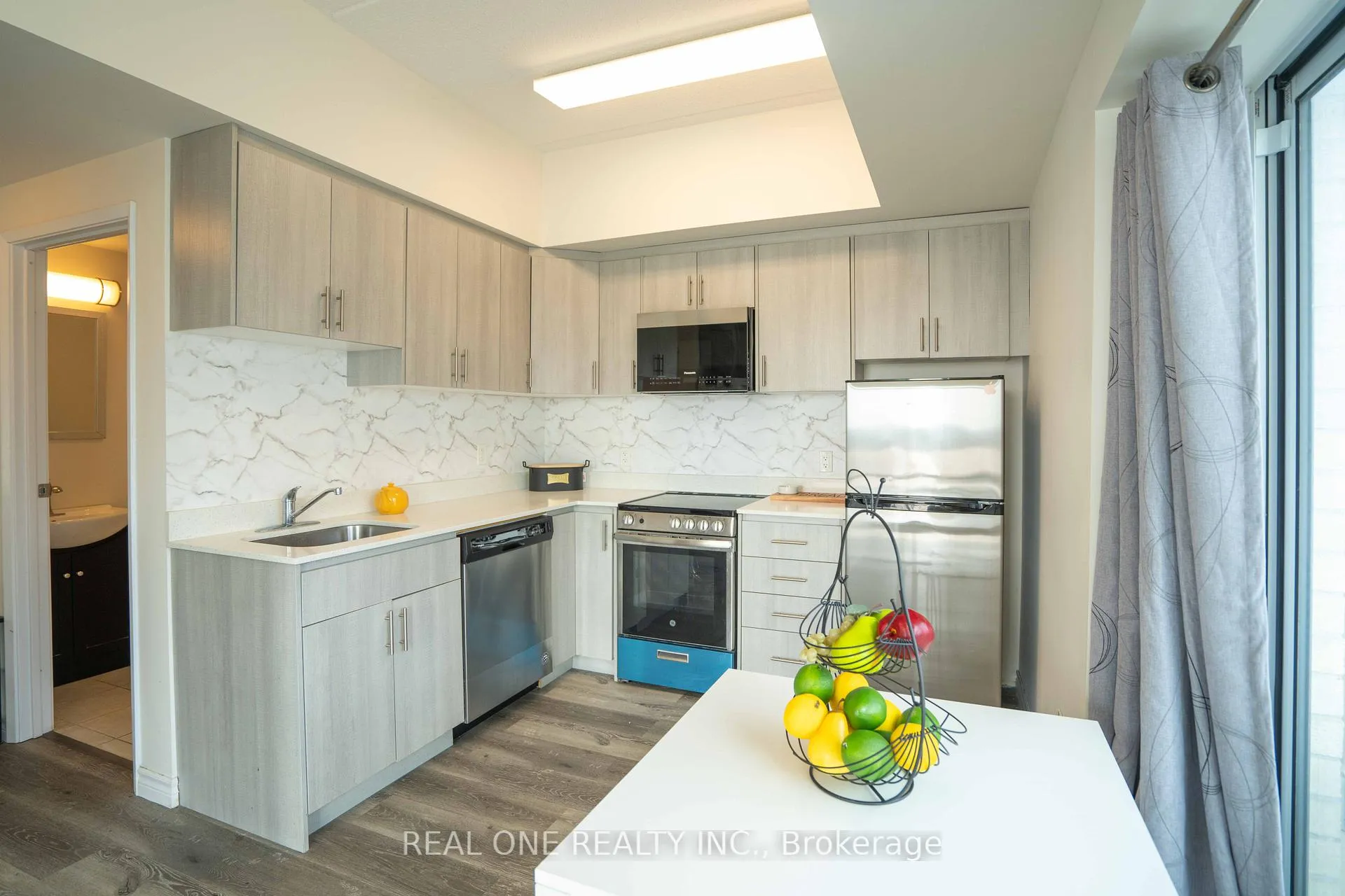 Photo 5 of Unit 902, 246 Lester Street, Waterloo — HOMEH