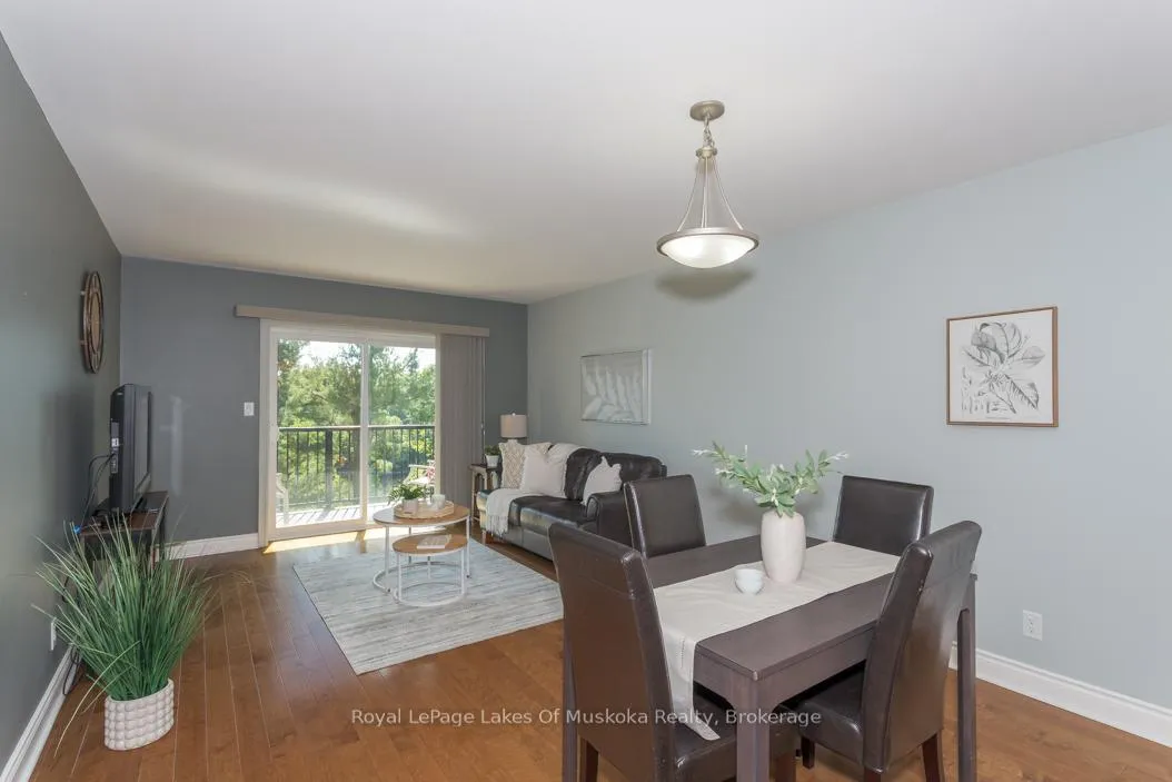 Photo 5 of Unit 202, 10A Kimberley Avenue, Bracebridge, Monck (Bracebridge) — HOMEH