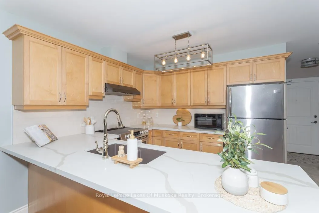 Photo 9 of Unit 202, 10A Kimberley Avenue, Bracebridge, Monck (Bracebridge) — HOMEH