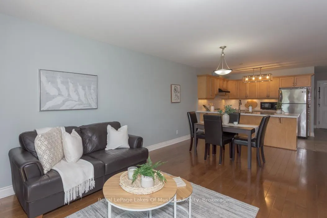 Photo 11 of Unit 202, 10A Kimberley Avenue, Bracebridge, Monck (Bracebridge) — HOMEH