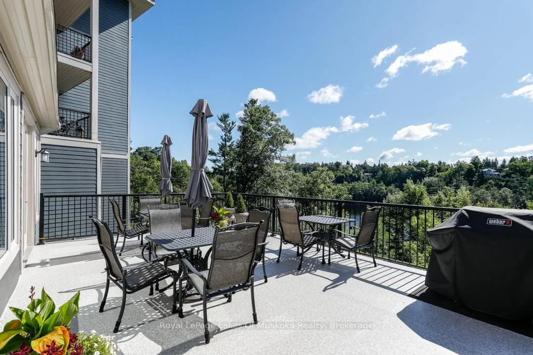 Photo 20 of Unit 202, 10A Kimberley Avenue, Bracebridge, Monck (Bracebridge) — HOMEH