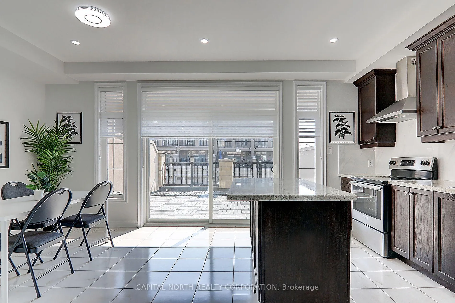 Photo 8 of 83 Grand Trunk Avenue, Vaughan, Patterson — HOMEH