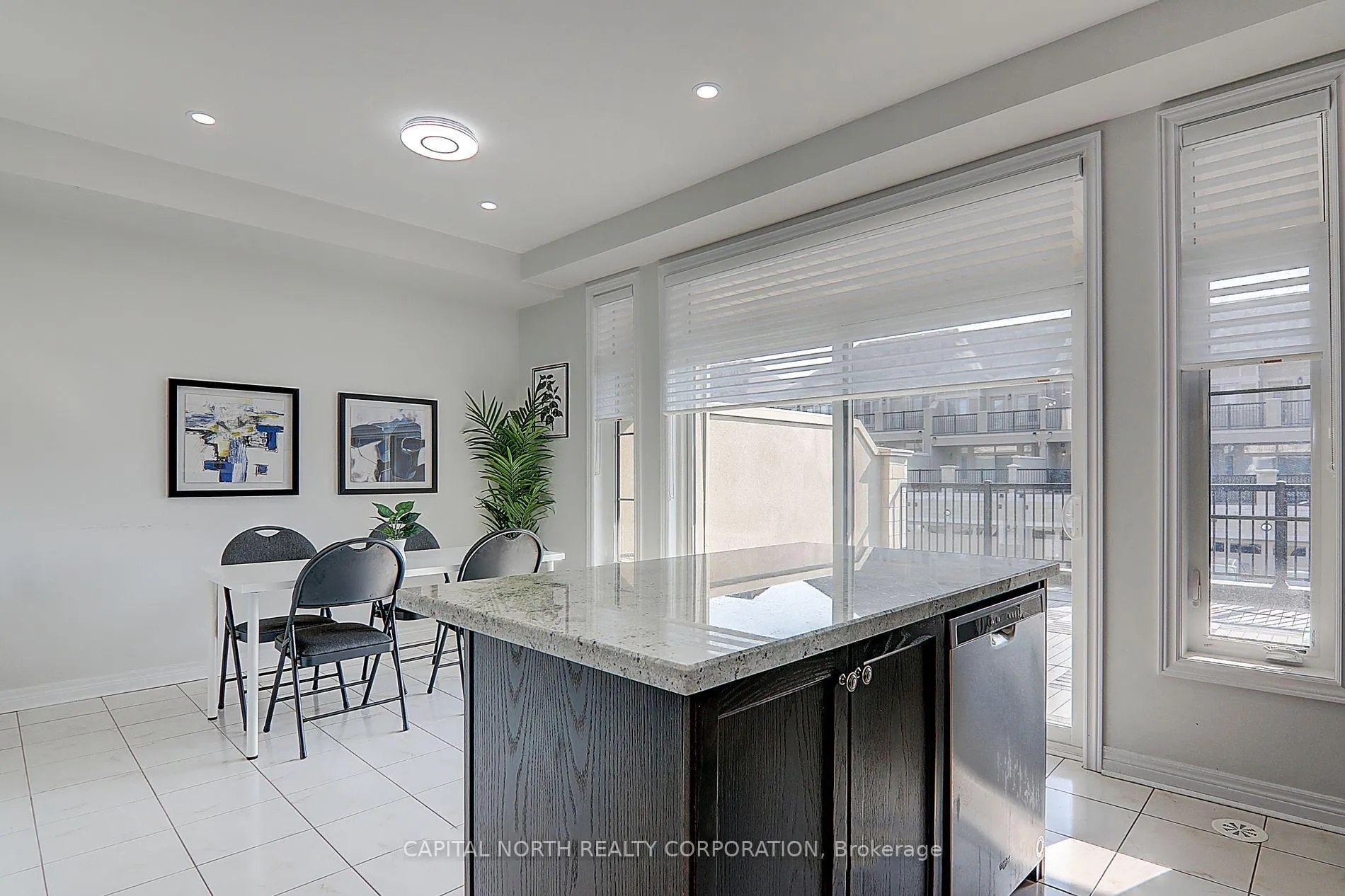 Photo 12 of 83 Grand Trunk Avenue, Vaughan, Patterson — HOMEH