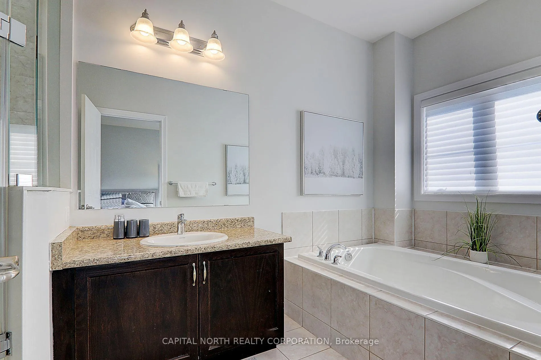 Photo 21 of 83 Grand Trunk Avenue, Vaughan, Patterson — HOMEH