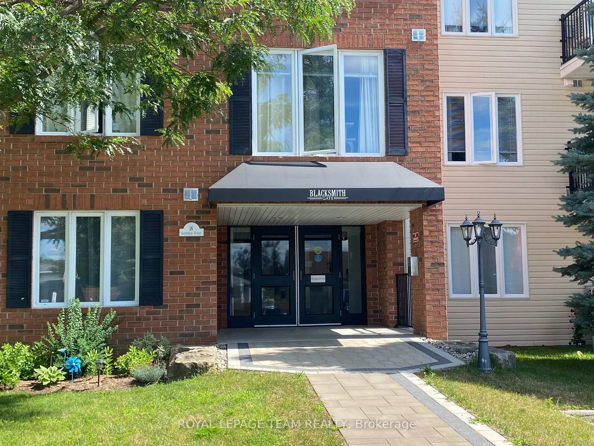 Photo 15 of Unit 303, 16 Sheffield Street, Arnprior — HOMEH