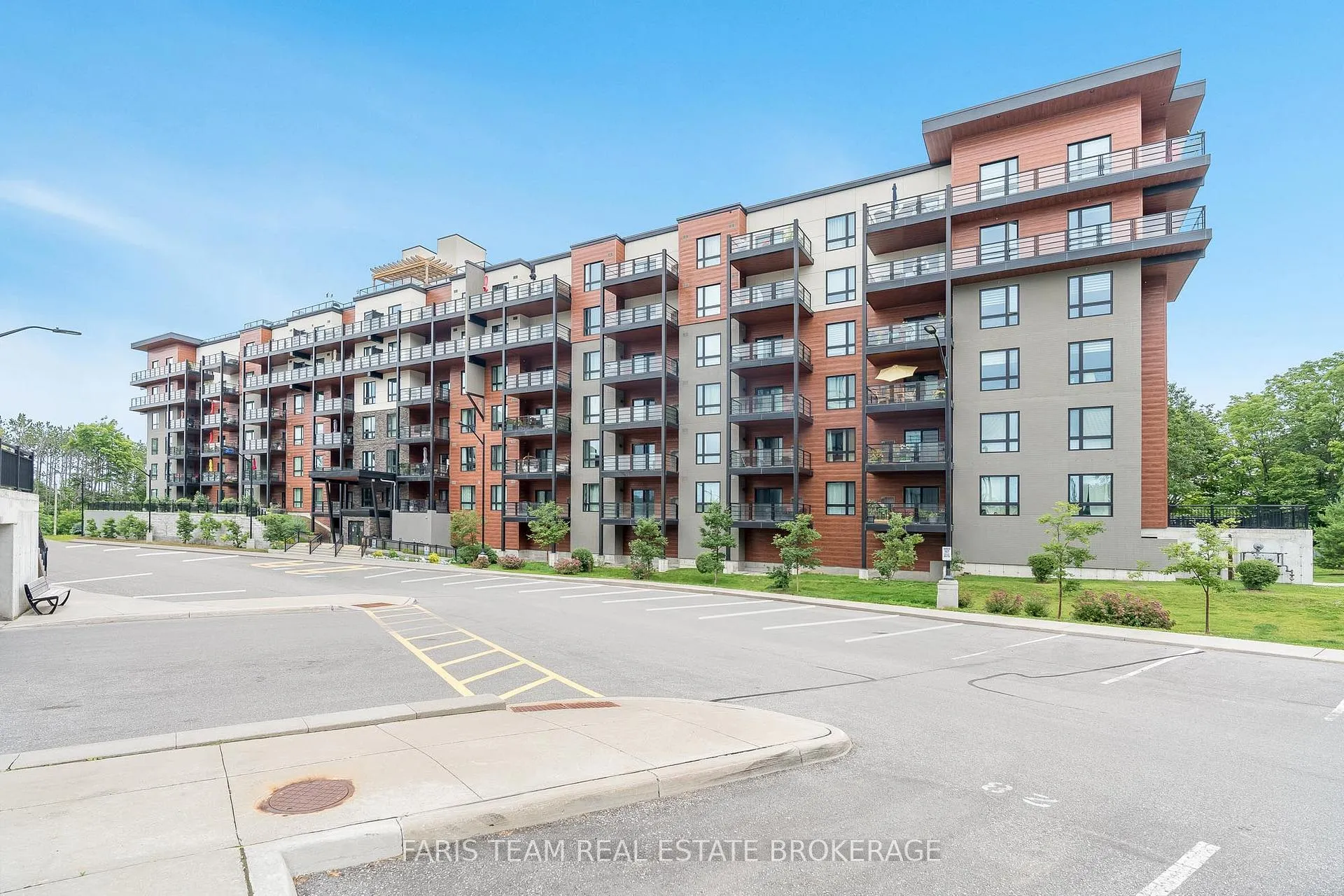 Photo 3 of Unit 603, 302 Essa Road, Barrie, 400 West — HOMEH