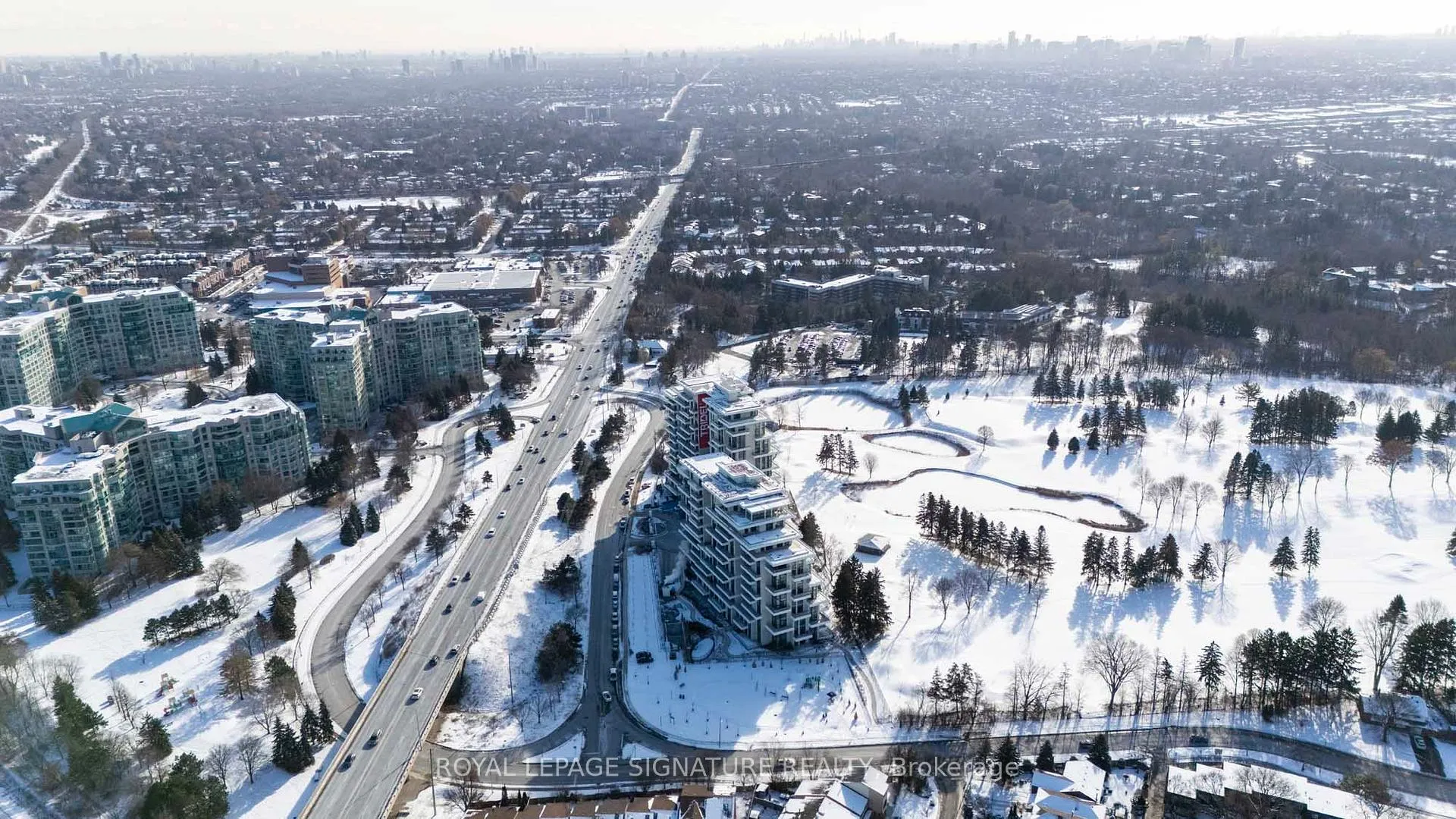 Photo 3 of Unit 805, 397 Royal Orchard Boulevard, Markham, Royal Orchard — HOMEH
