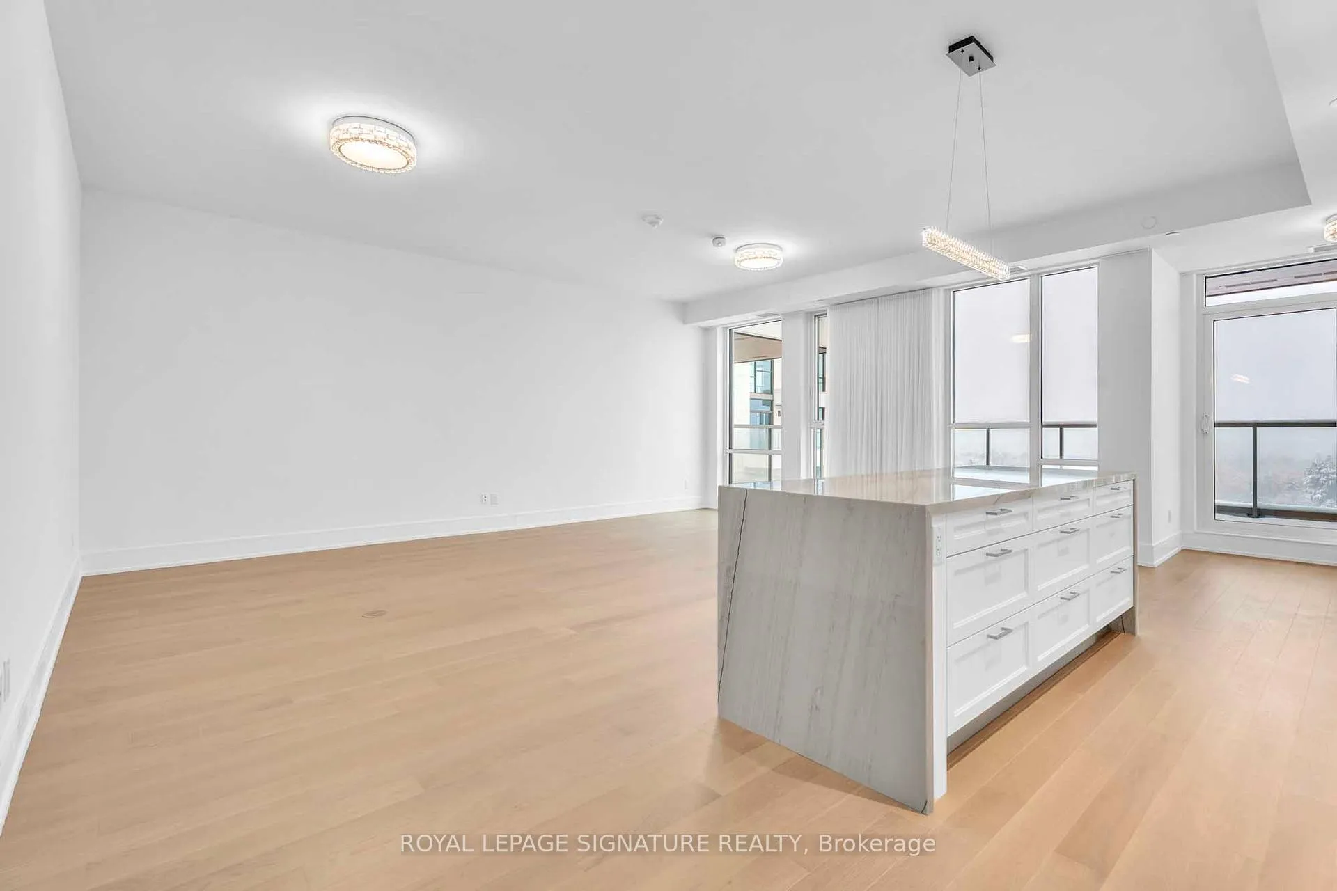 Photo 5 of Unit 805, 397 Royal Orchard Boulevard, Markham, Royal Orchard — HOMEH
