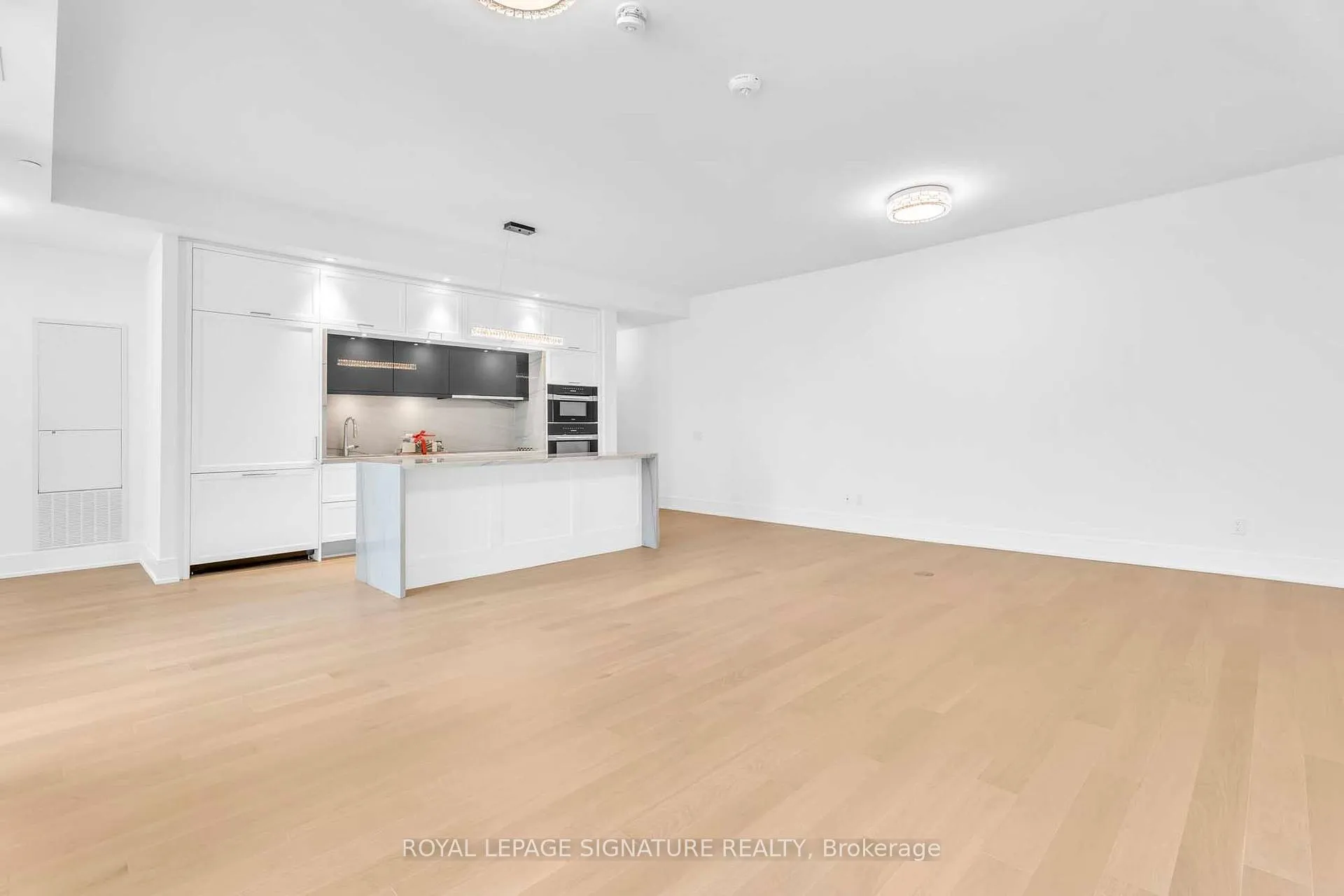 Photo 7 of Unit 805, 397 Royal Orchard Boulevard, Markham, Royal Orchard — HOMEH