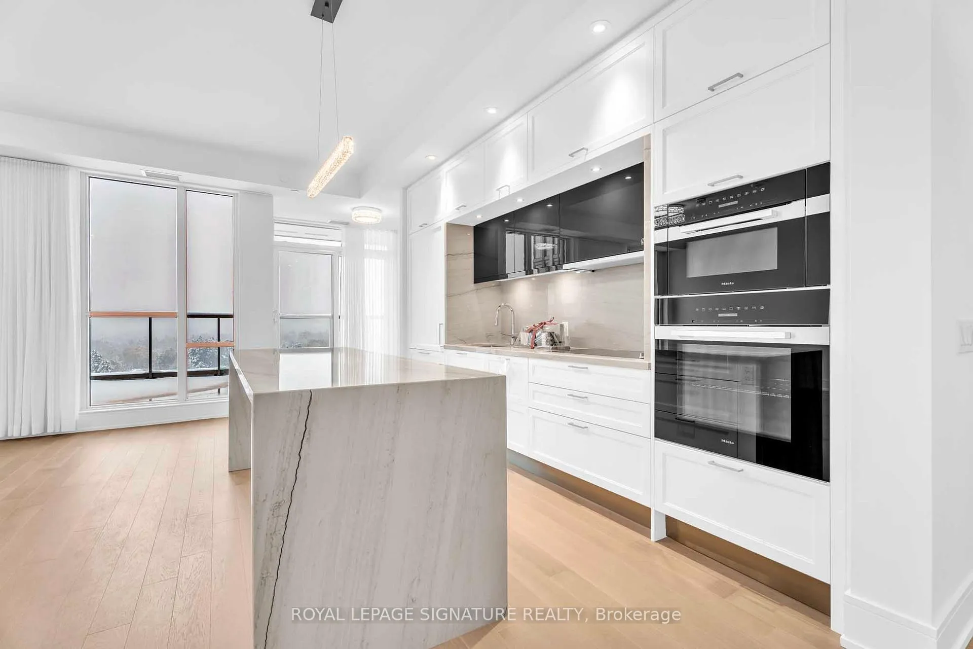 Photo 12 of Unit 805, 397 Royal Orchard Boulevard, Markham, Royal Orchard — HOMEH