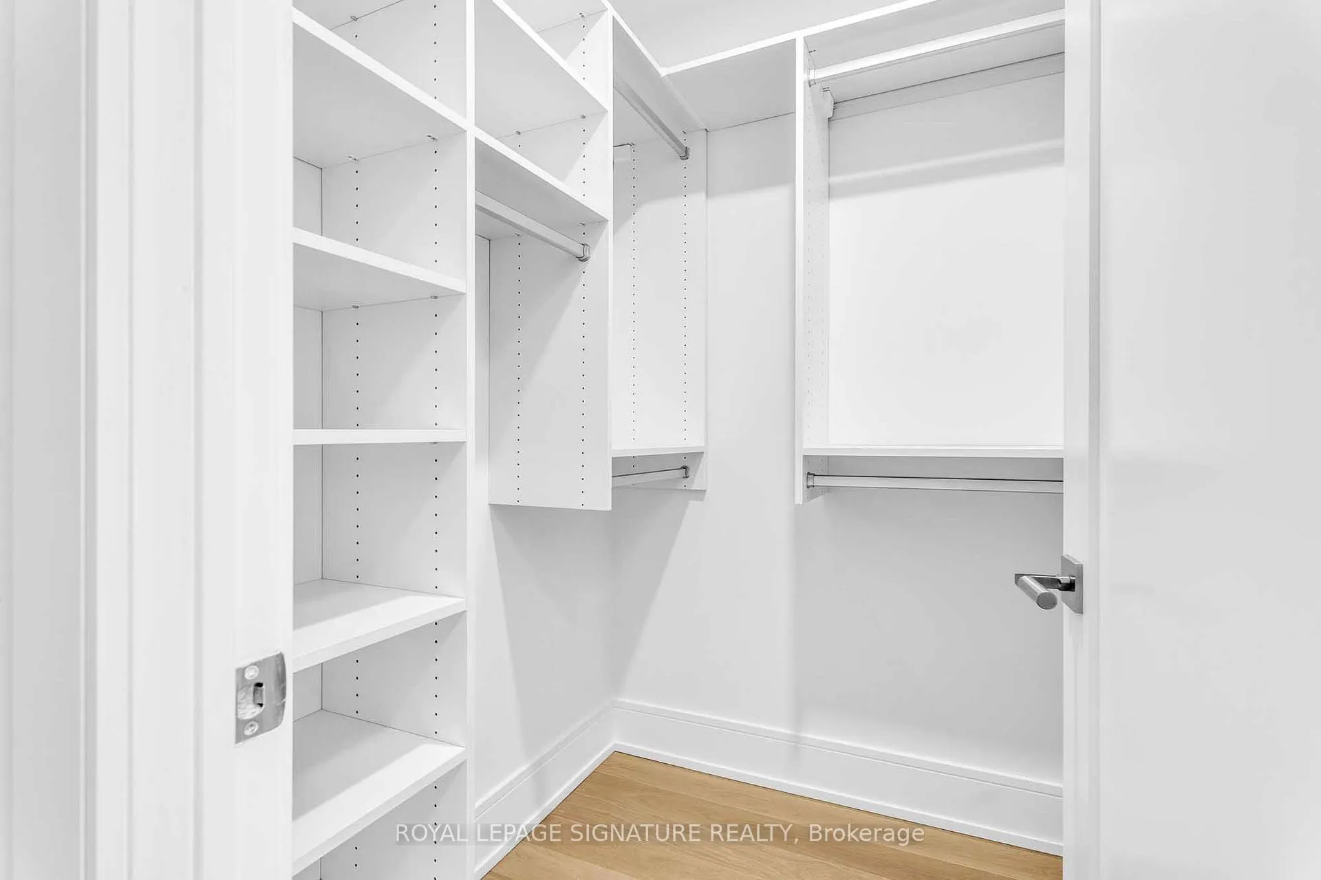 Photo 23 of Unit 805, 397 Royal Orchard Boulevard, Markham, Royal Orchard — HOMEH