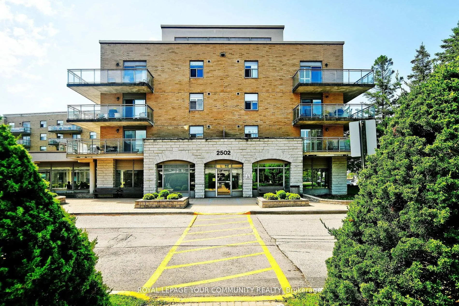 Photo 1 of Unit 419, 2502 Rutherford Road, Vaughan, Maple — HOMEH