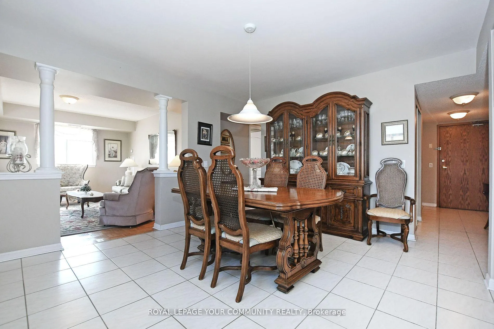 Photo 13 of Unit 419, 2502 Rutherford Road, Vaughan, Maple — HOMEH