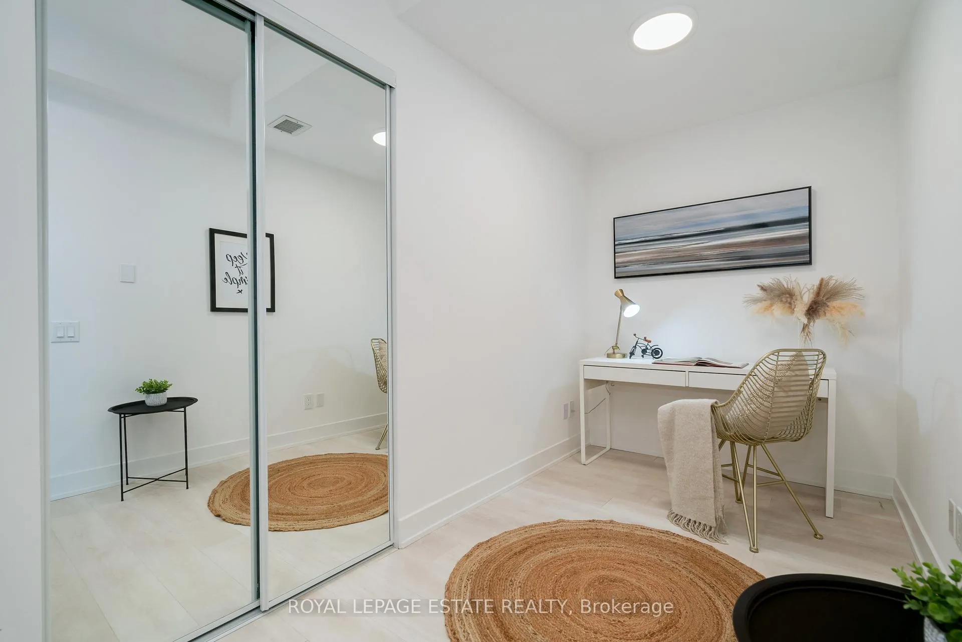 Photo 14 of Unit 404, 1285 Queen Street E, Toronto, Greenwood-Coxwell — HOMEH