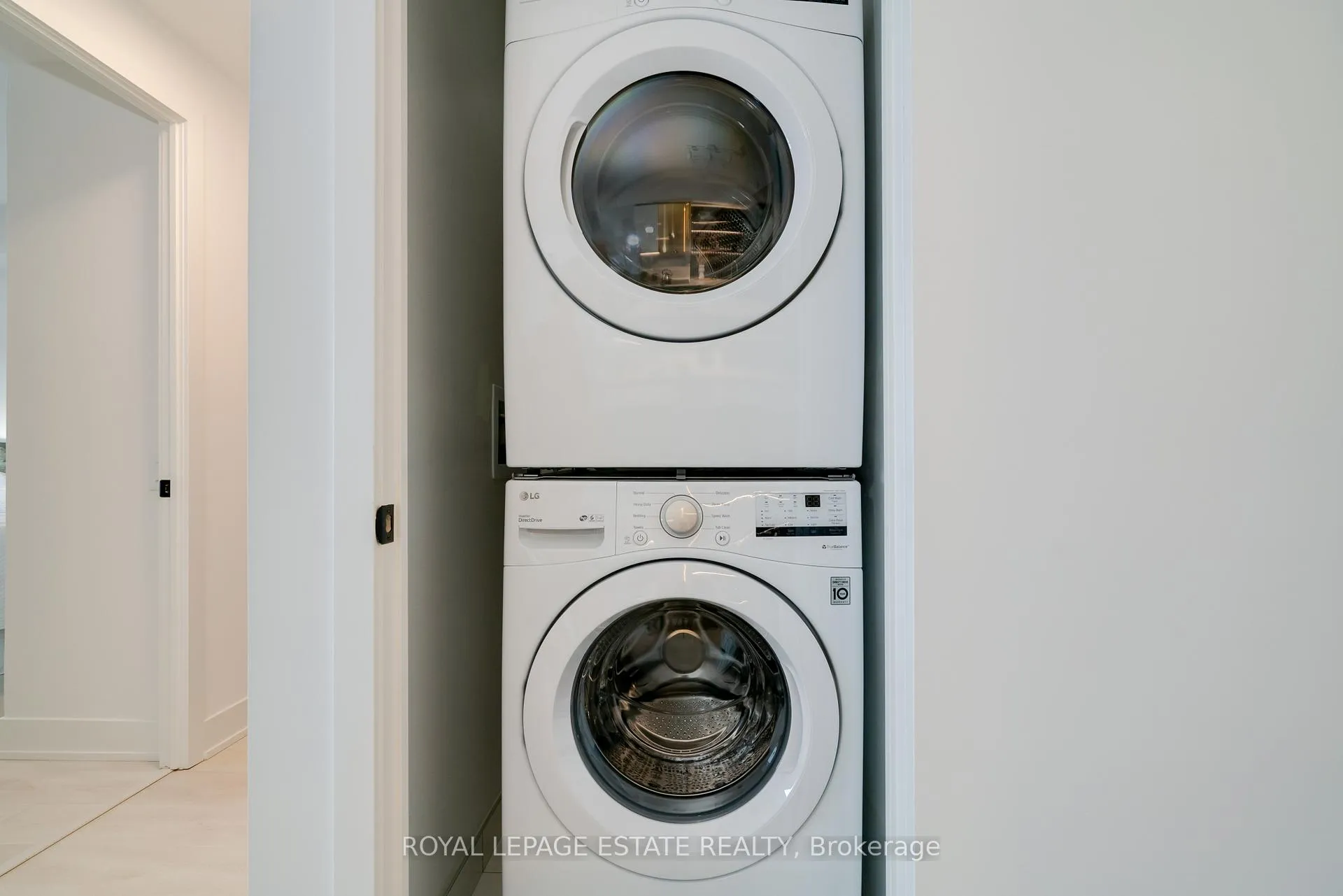Photo 16 of Unit 404, 1285 Queen Street E, Toronto, Greenwood-Coxwell — HOMEH