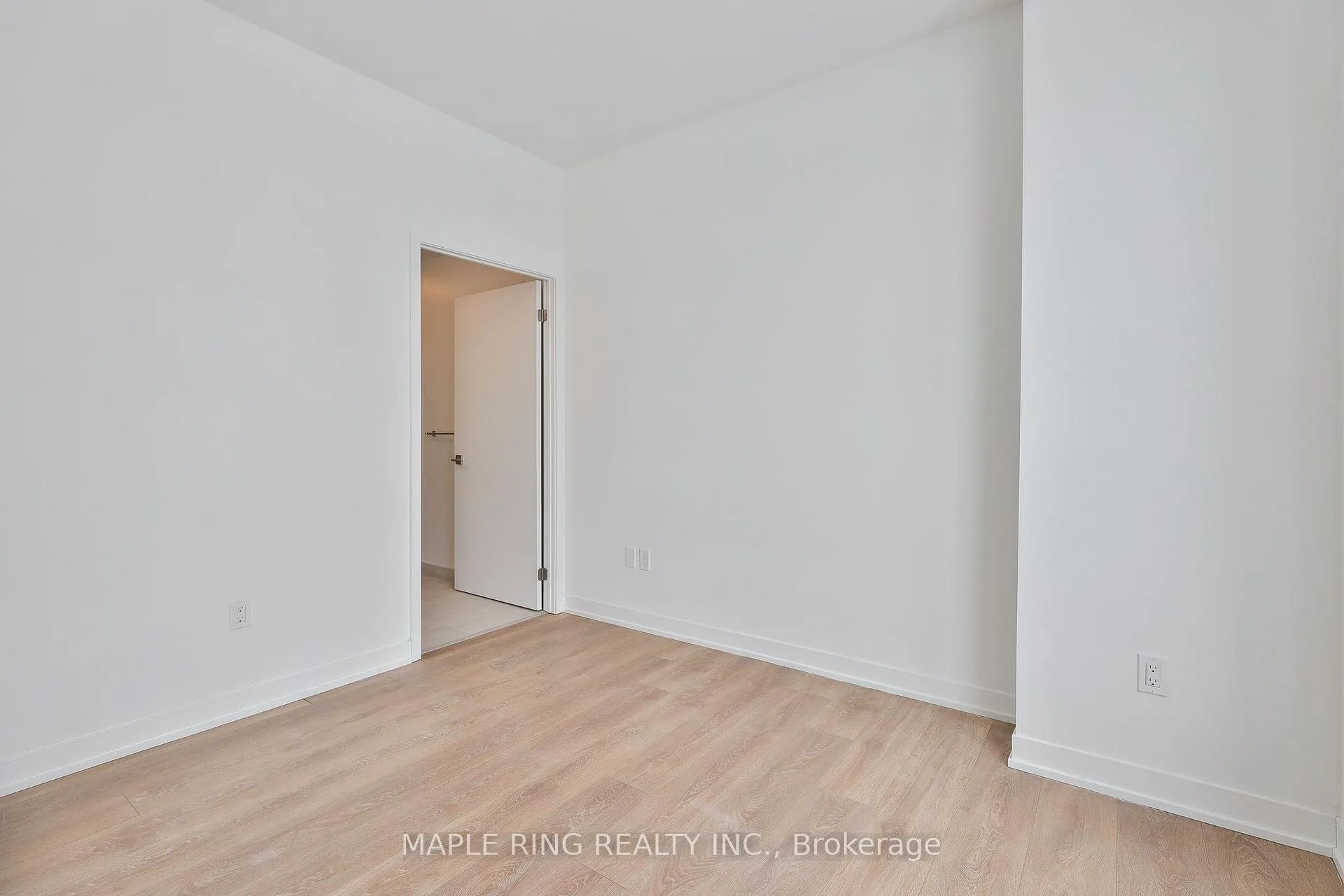 Photo 19 of Unit 406, 474 Caldari Road, Vaughan, Concord — HOMEH