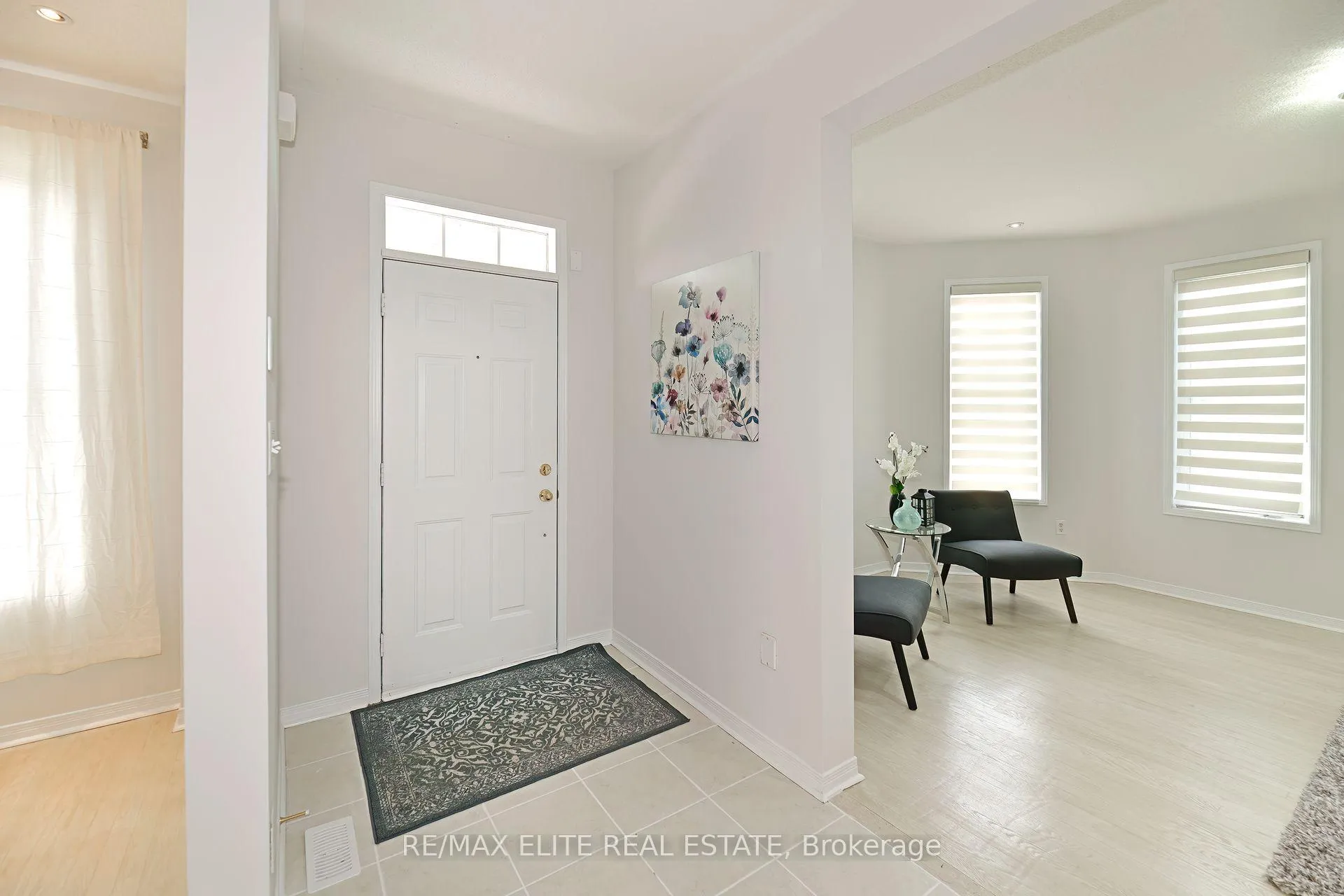 Photo 2 of 2 Pike Lane, Markham, Cornell — HOMEH