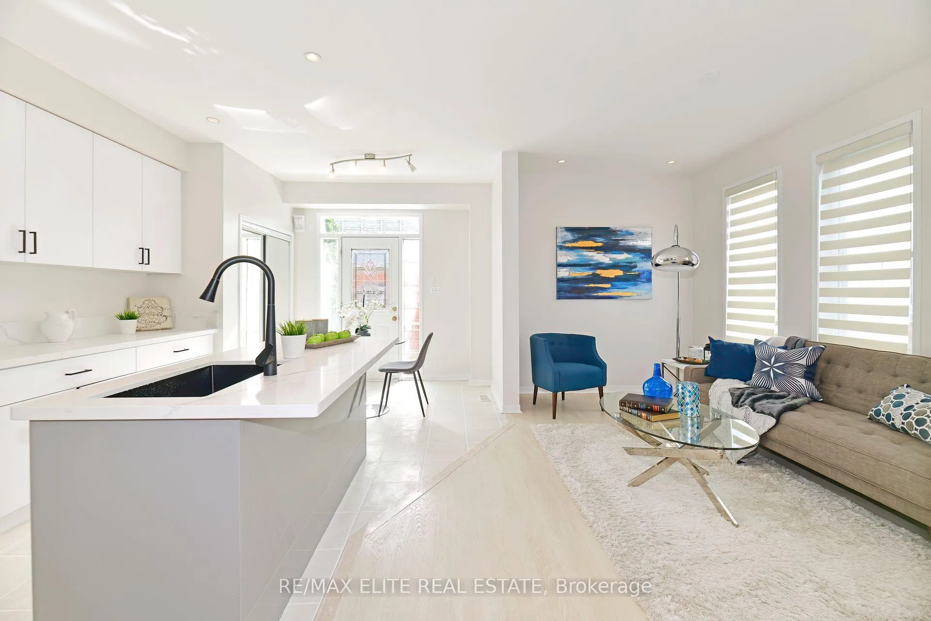Photo 7 of 2 Pike Lane, Markham, Cornell — HOMEH