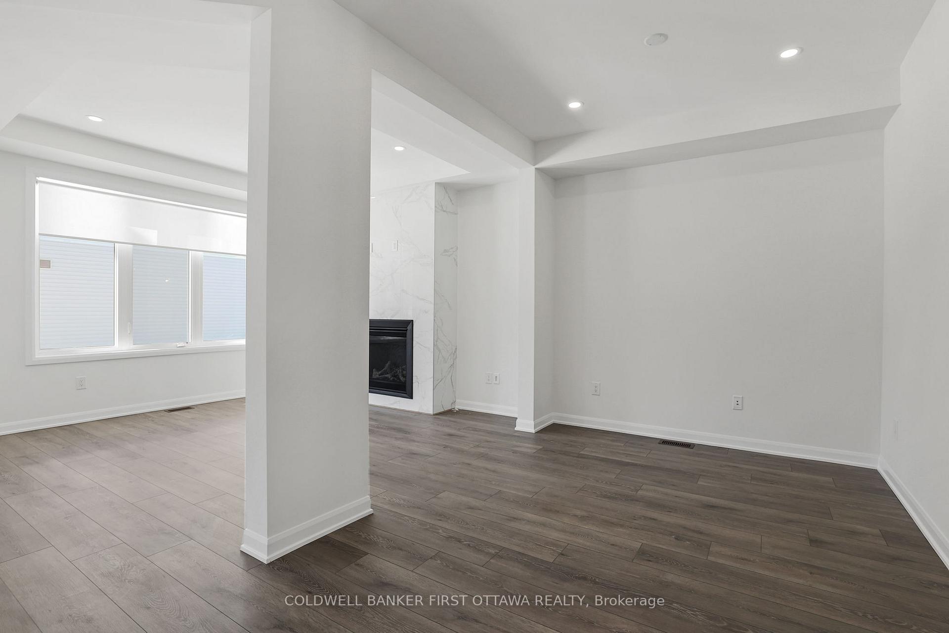 Photo 10 of 319 Cloyne Crescent, Ottawa, Barrhaven - Half Moon Bay — HOMEH