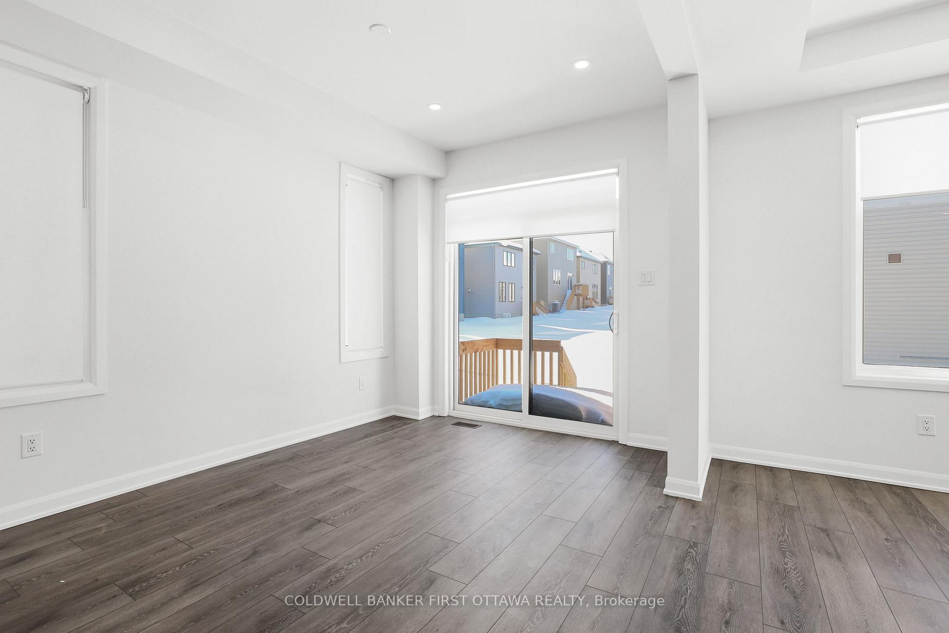 Photo 14 of 319 Cloyne Crescent, Ottawa, Barrhaven - Half Moon Bay — HOMEH