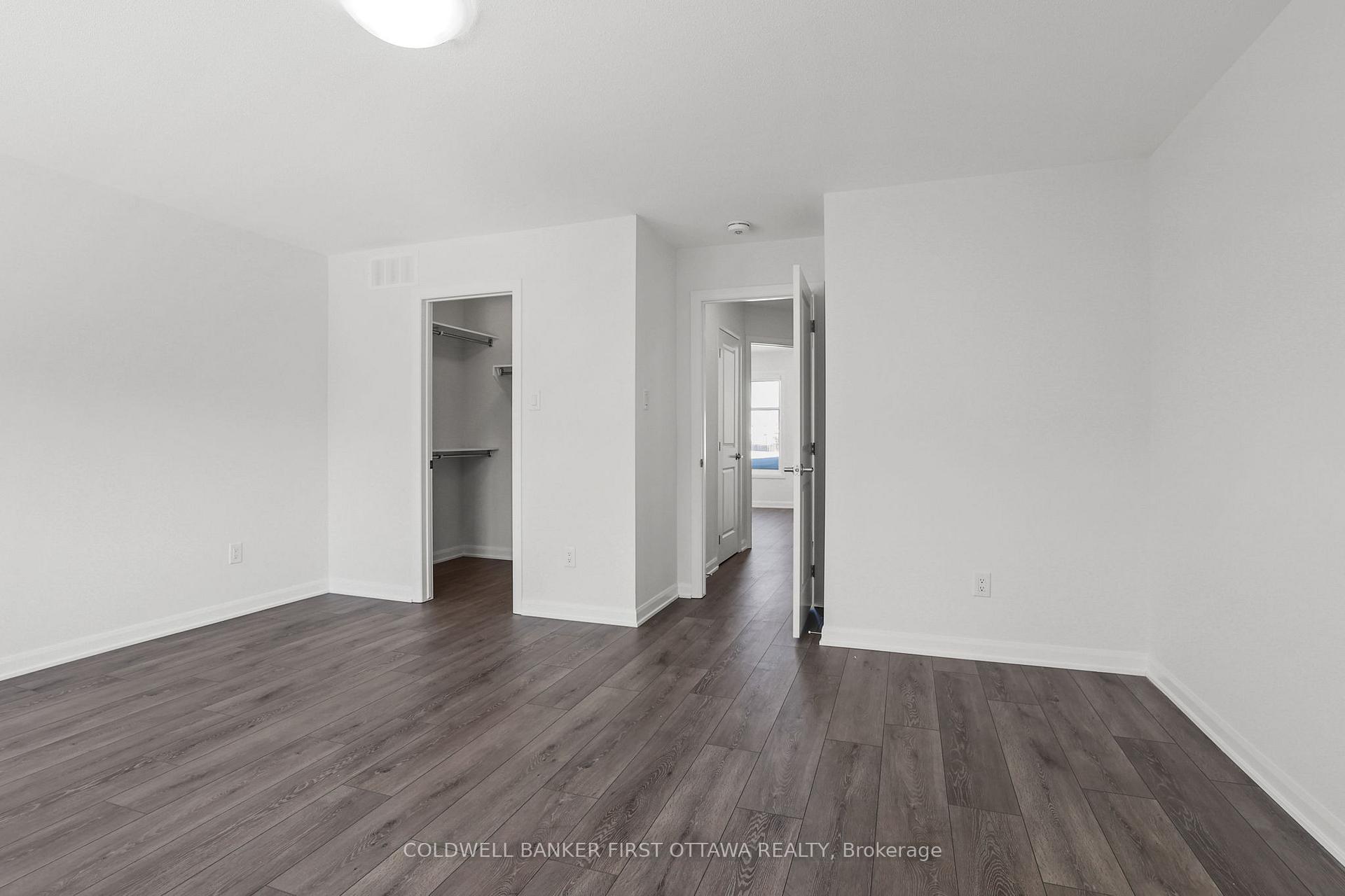 Photo 18 of 319 Cloyne Crescent, Ottawa, Barrhaven - Half Moon Bay — HOMEH