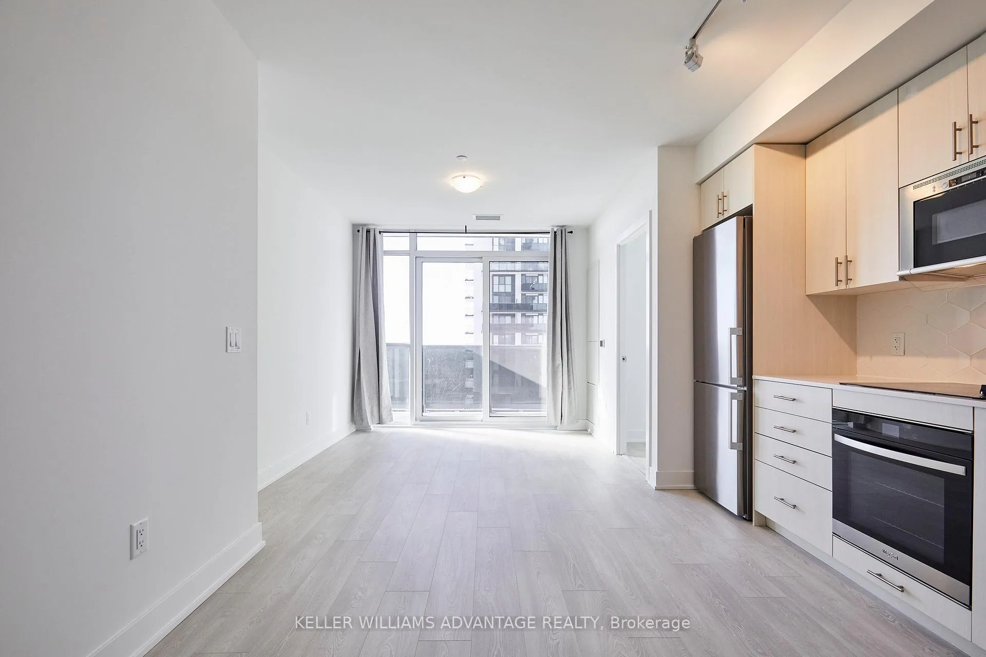 Photo 1 of Unit 915, 2545 Simcoe Street N, Oshawa, Windfields — HOMEH