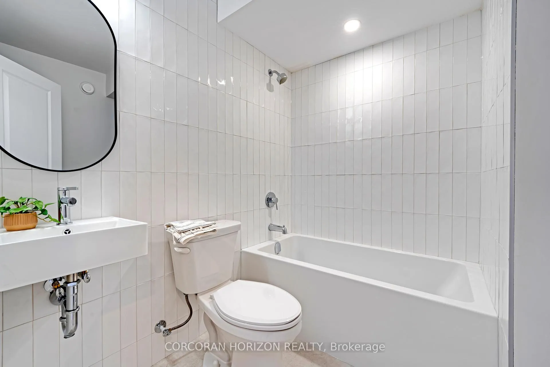 Photo 17 of Unit 3, 15 Cedar Street, Kitchener — HOMEH