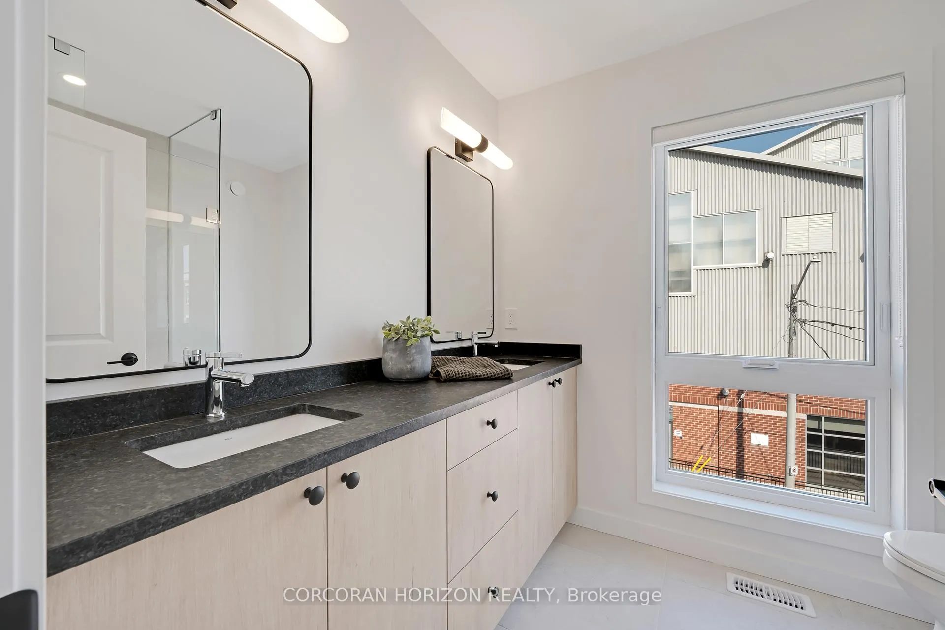Photo 27 of Unit 3, 15 Cedar Street, Kitchener — HOMEH