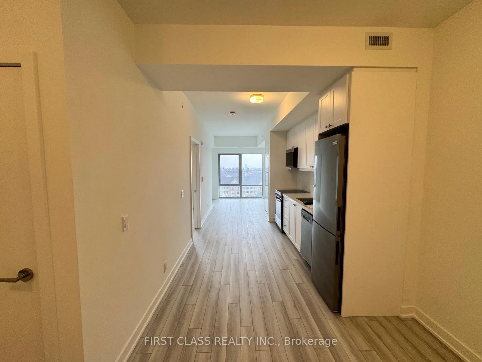 Photo 1 of Unit 704, 51 Clarington Boulevard, Clarington, Bowmanville — HOMEH