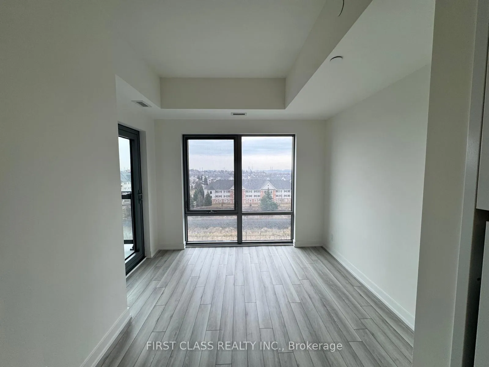 Photo 5 of Unit 704, 51 Clarington Boulevard, Clarington, Bowmanville — HOMEH