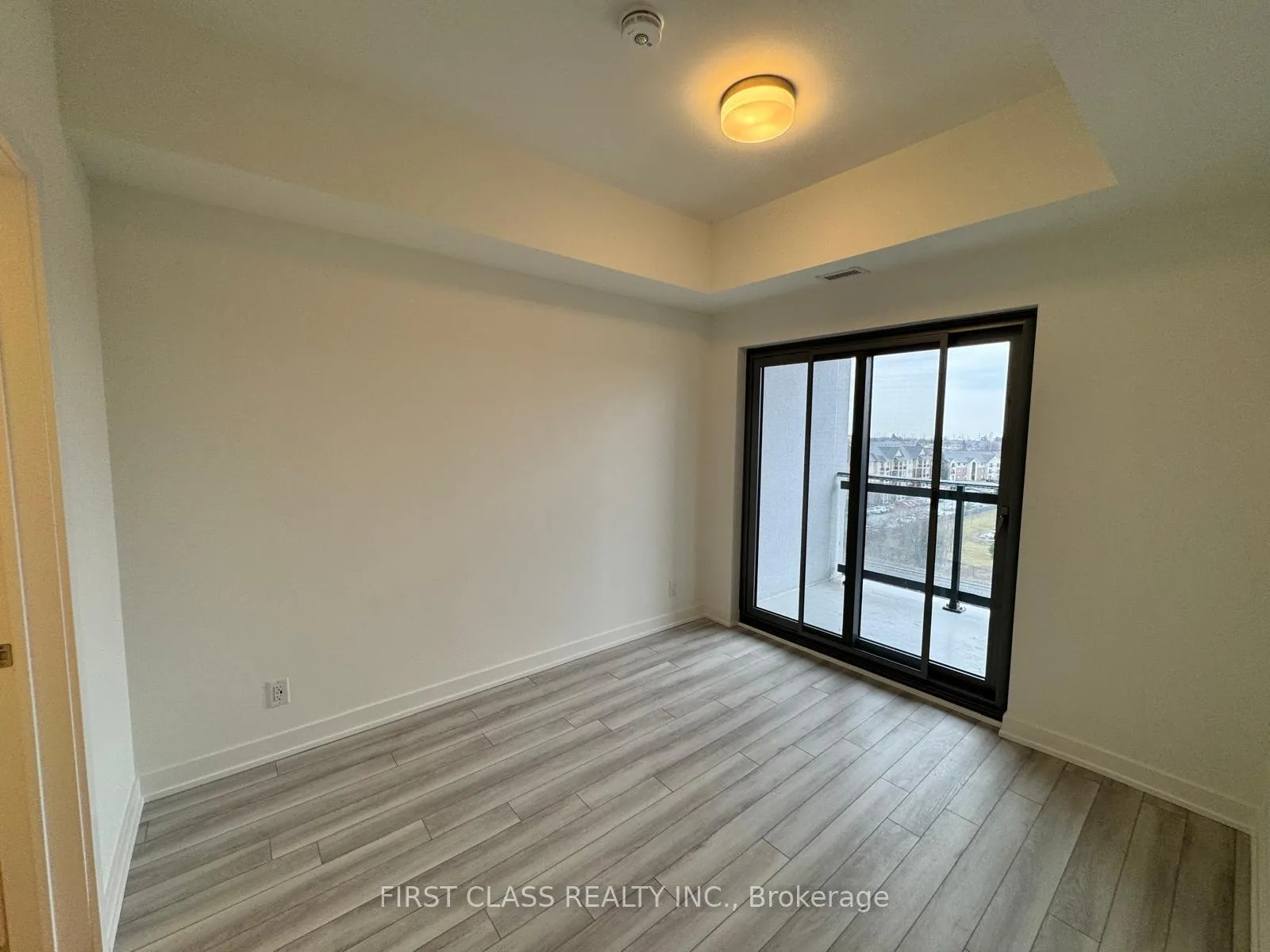 Photo 14 of Unit 704, 51 Clarington Boulevard, Clarington, Bowmanville — HOMEH